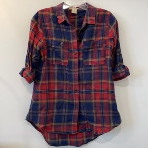 Button plaid. Passport. Cuffed sleeves